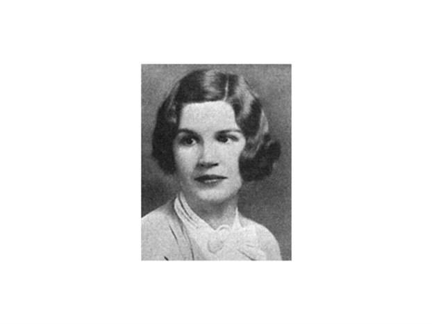 Dorothy Mumford Williams, Adelphi - Alpha Zeta, Woman of the Year 1982